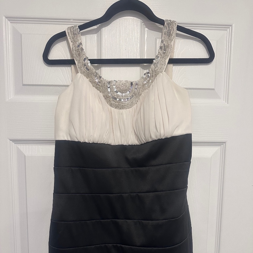 Stunning Black and white dress